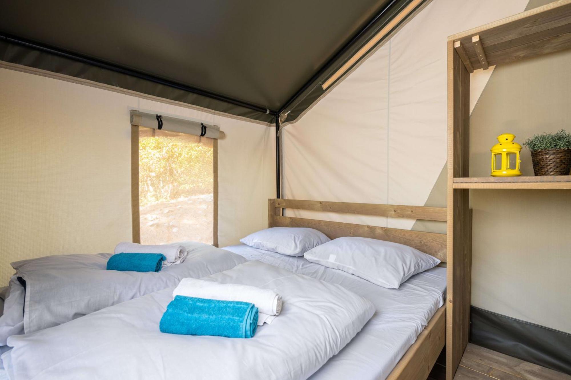 Easyatent Safari Tent Lanterna Červar-Porat Oda fotoğraf