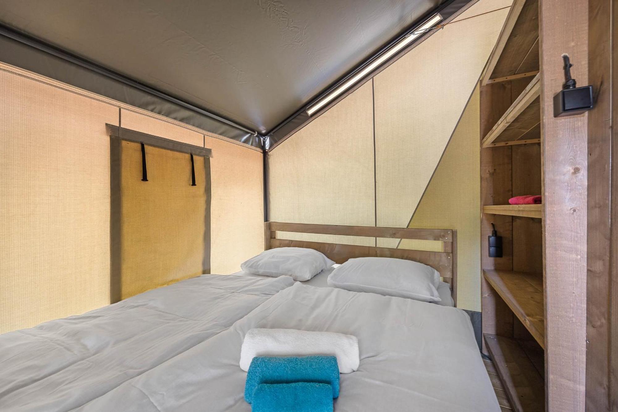 Easyatent Safari Tent Lanterna Červar-Porat Oda fotoğraf