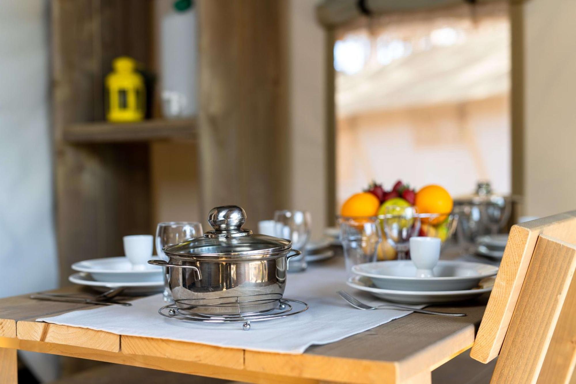 Easyatent Safari Tent Lanterna Červar-Porat Oda fotoğraf