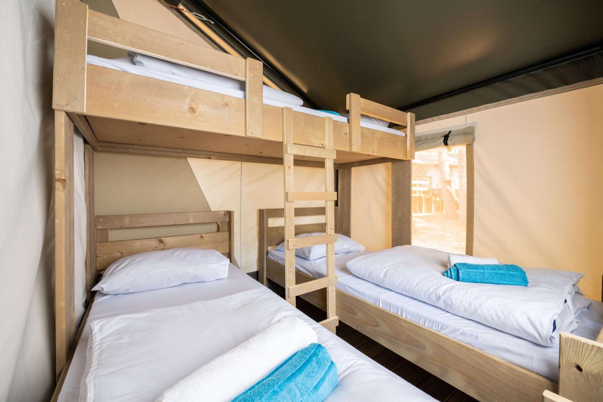 Easyatent Safari Tent Lanterna Červar-Porat Oda fotoğraf