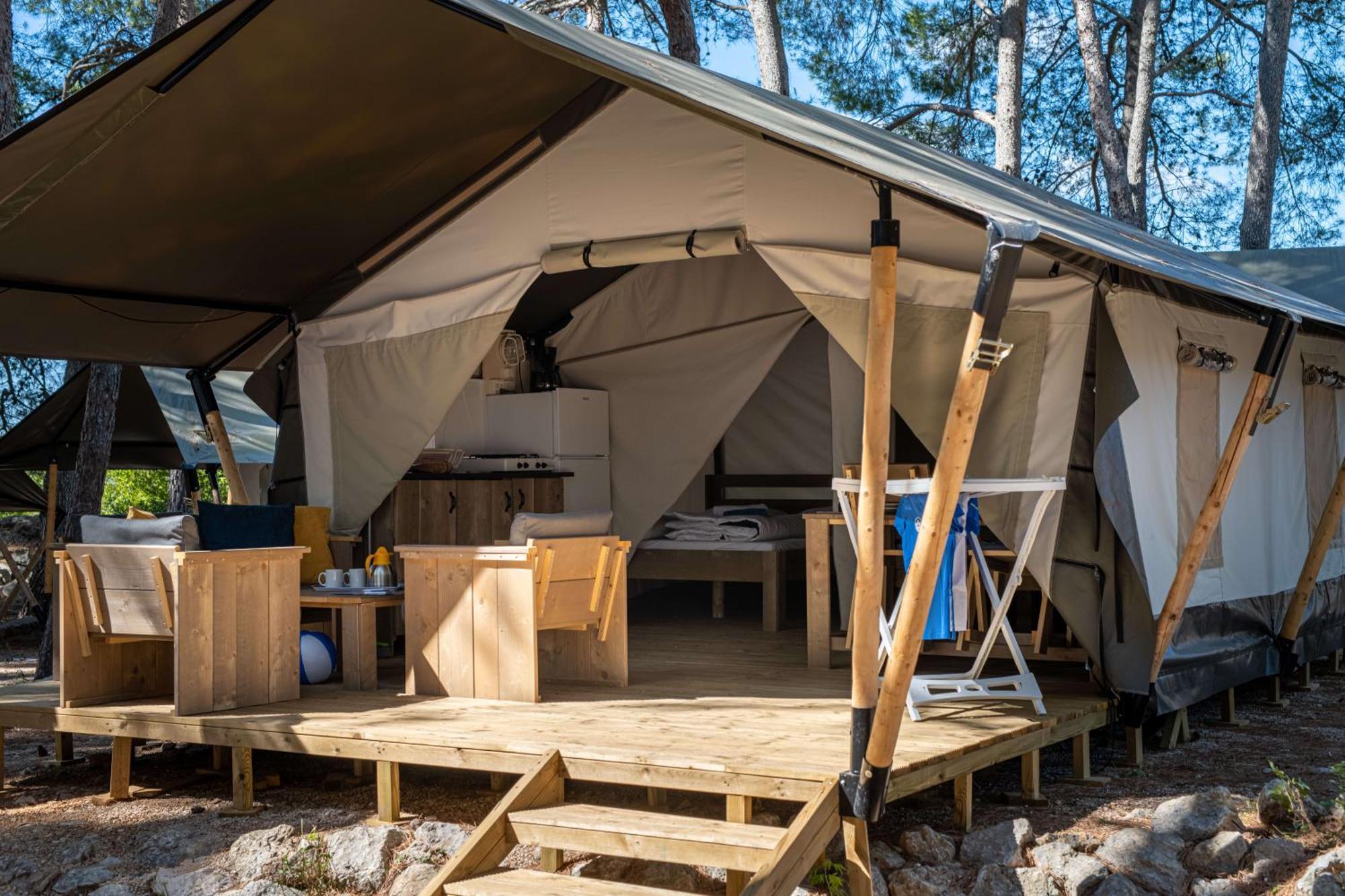 Easyatent Safari Tent Lanterna Červar-Porat Oda fotoğraf