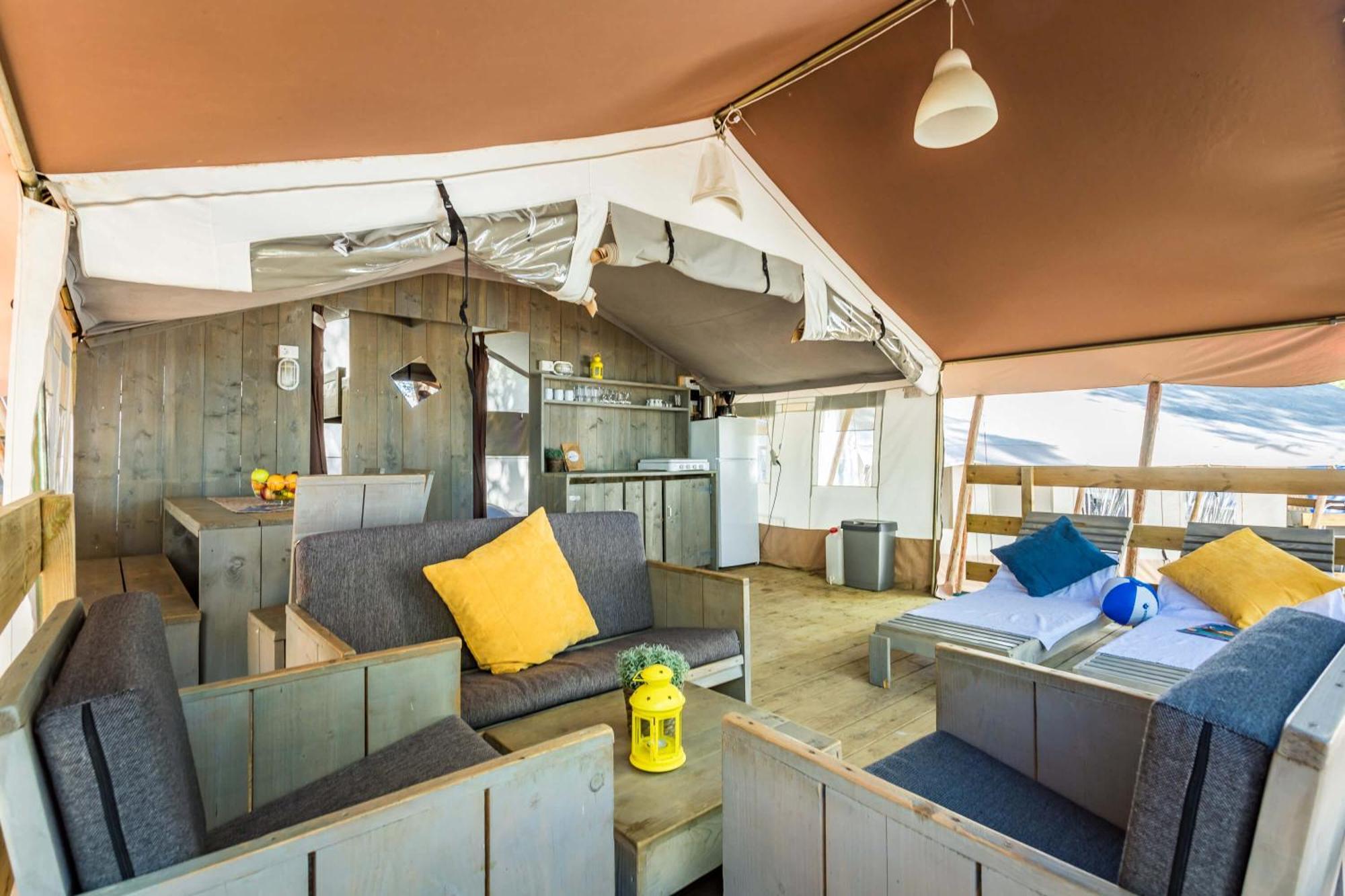 Easyatent Safari Tent Lanterna Červar-Porat Oda fotoğraf