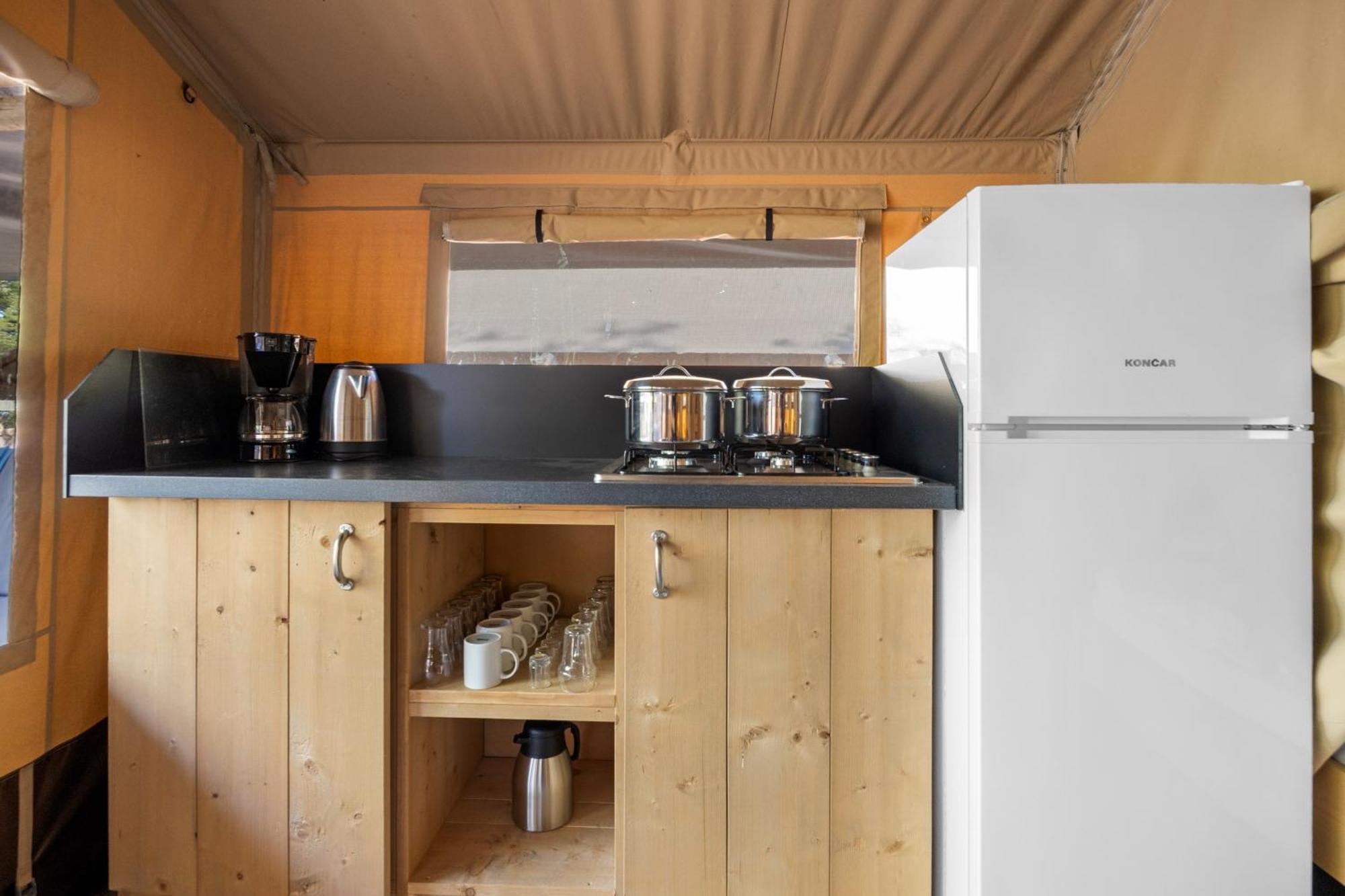 Easyatent Safari Tent Lanterna Červar-Porat Oda fotoğraf