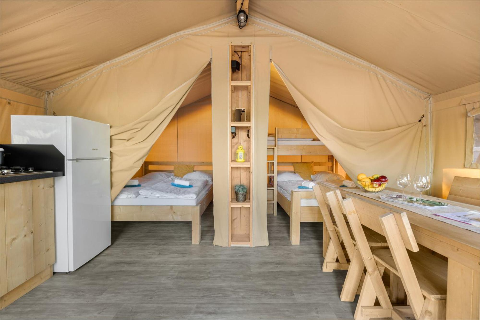 Easyatent Safari Tent Lanterna Červar-Porat Oda fotoğraf