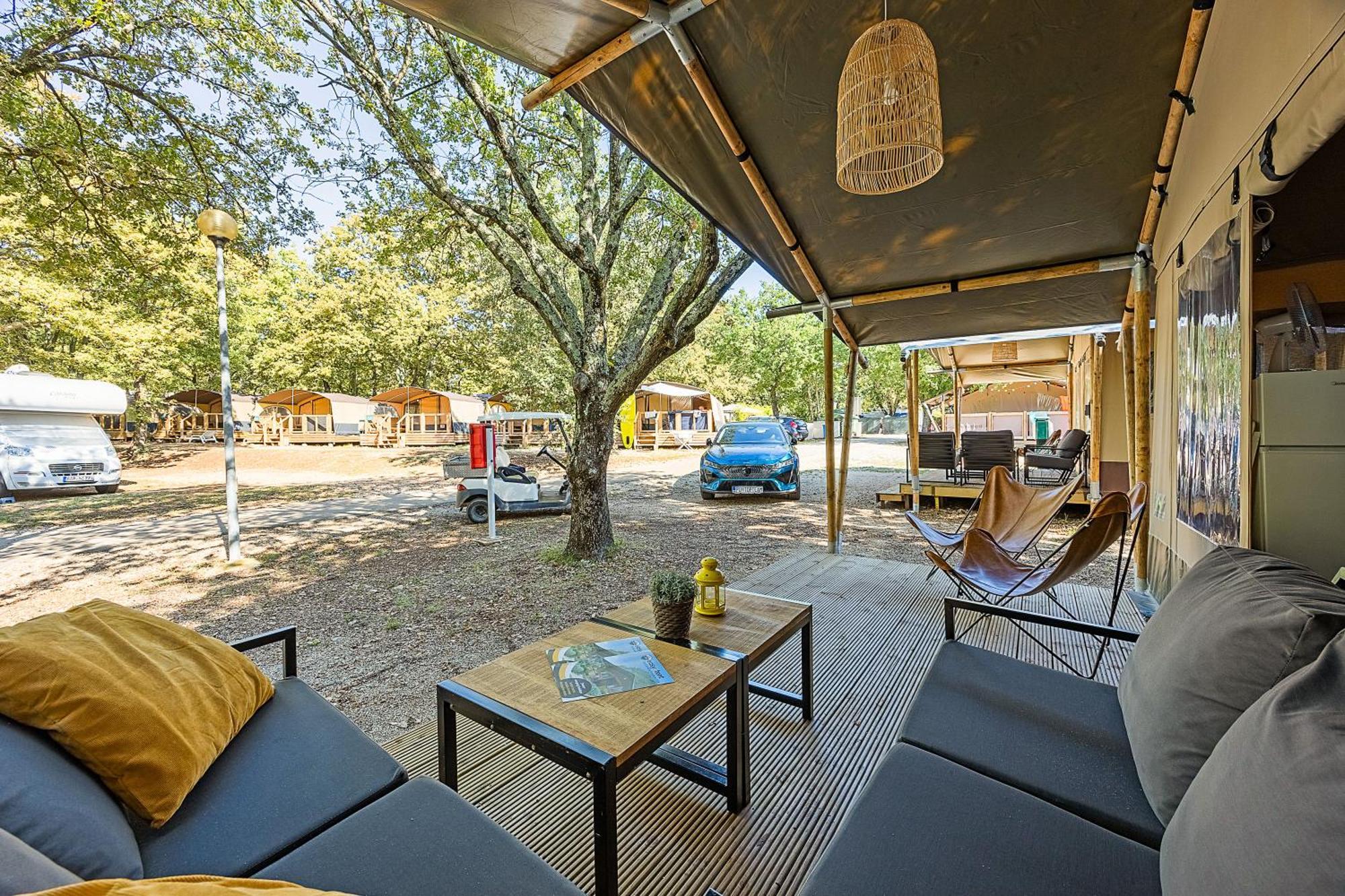 Easyatent Safari Tent Lanterna Červar-Porat Oda fotoğraf