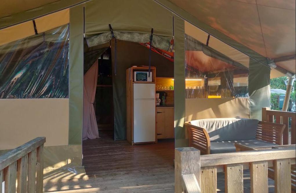 Easyatent Safari Tent Lanterna Červar-Porat Oda fotoğraf